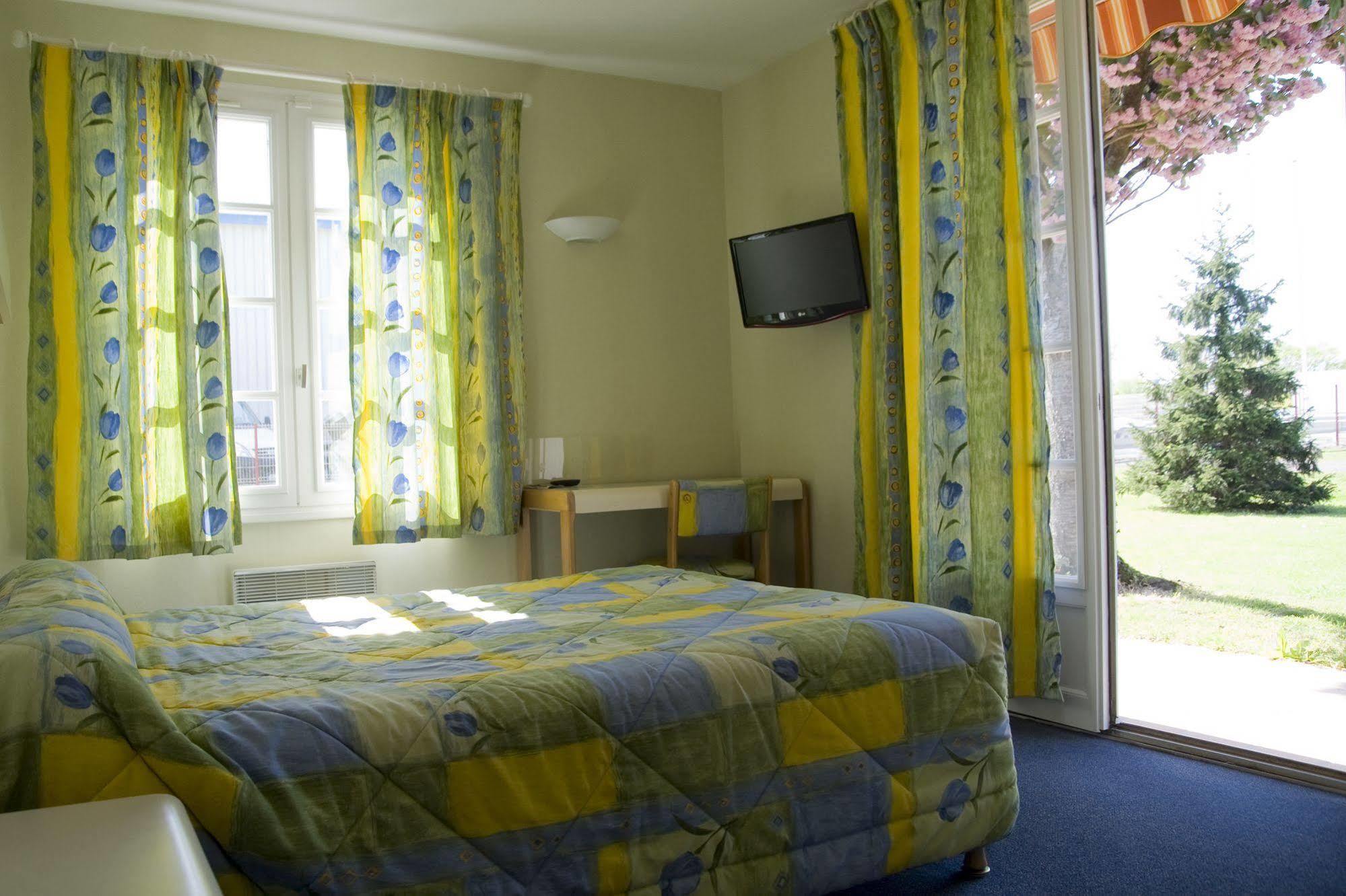 Hotel La Belle Etoile Туаре-сюр-Луар Экстерьер фото